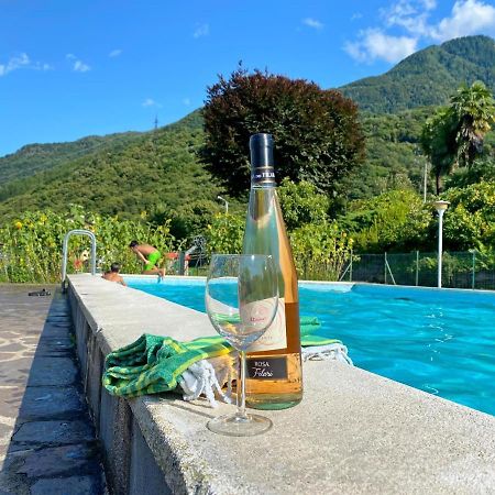Bellavista A Garten Appartement Mit Pool 科利科 外观 照片
