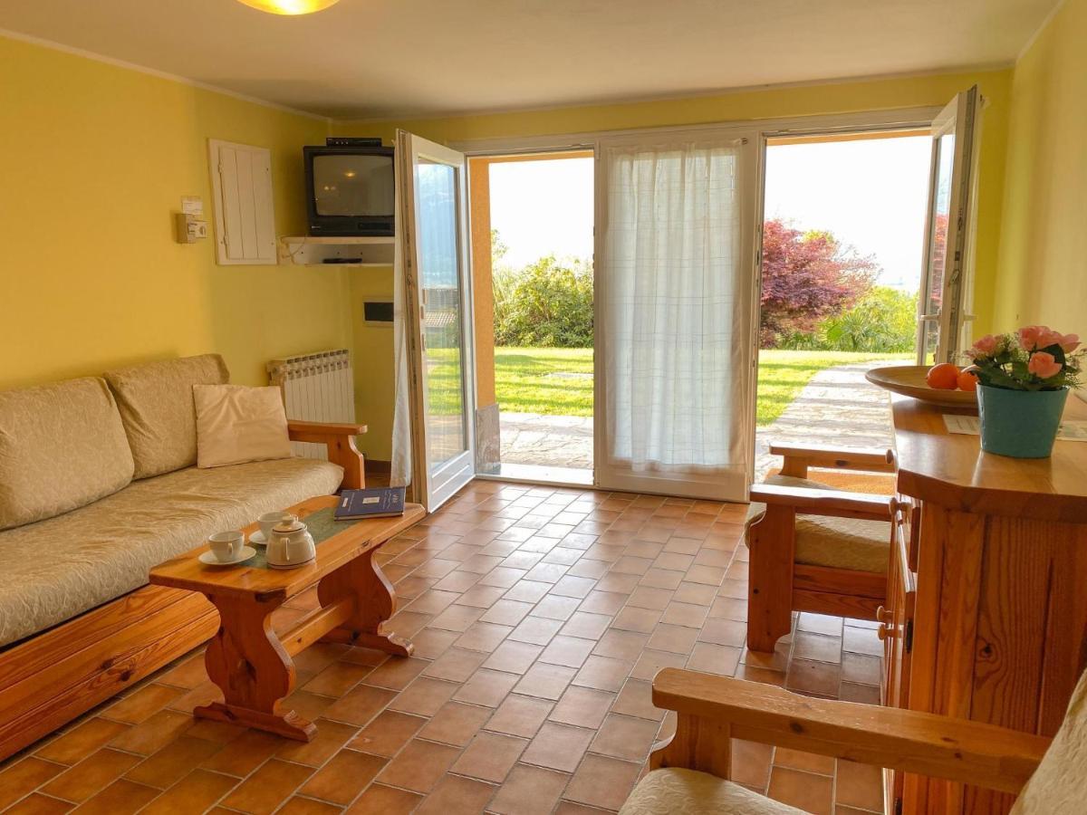 Bellavista A Garten Appartement Mit Pool 科利科 外观 照片