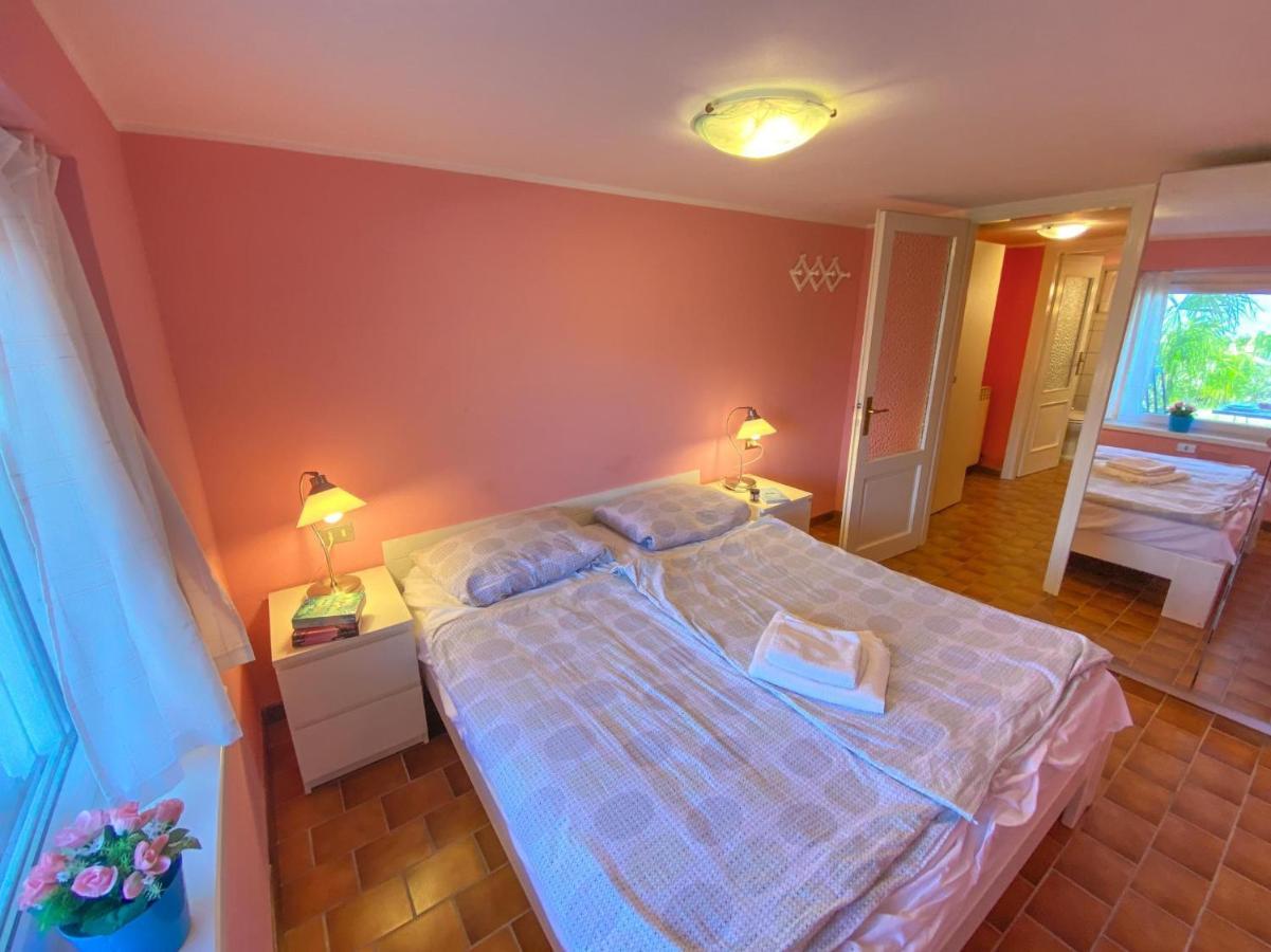 Bellavista A Garten Appartement Mit Pool 科利科 外观 照片