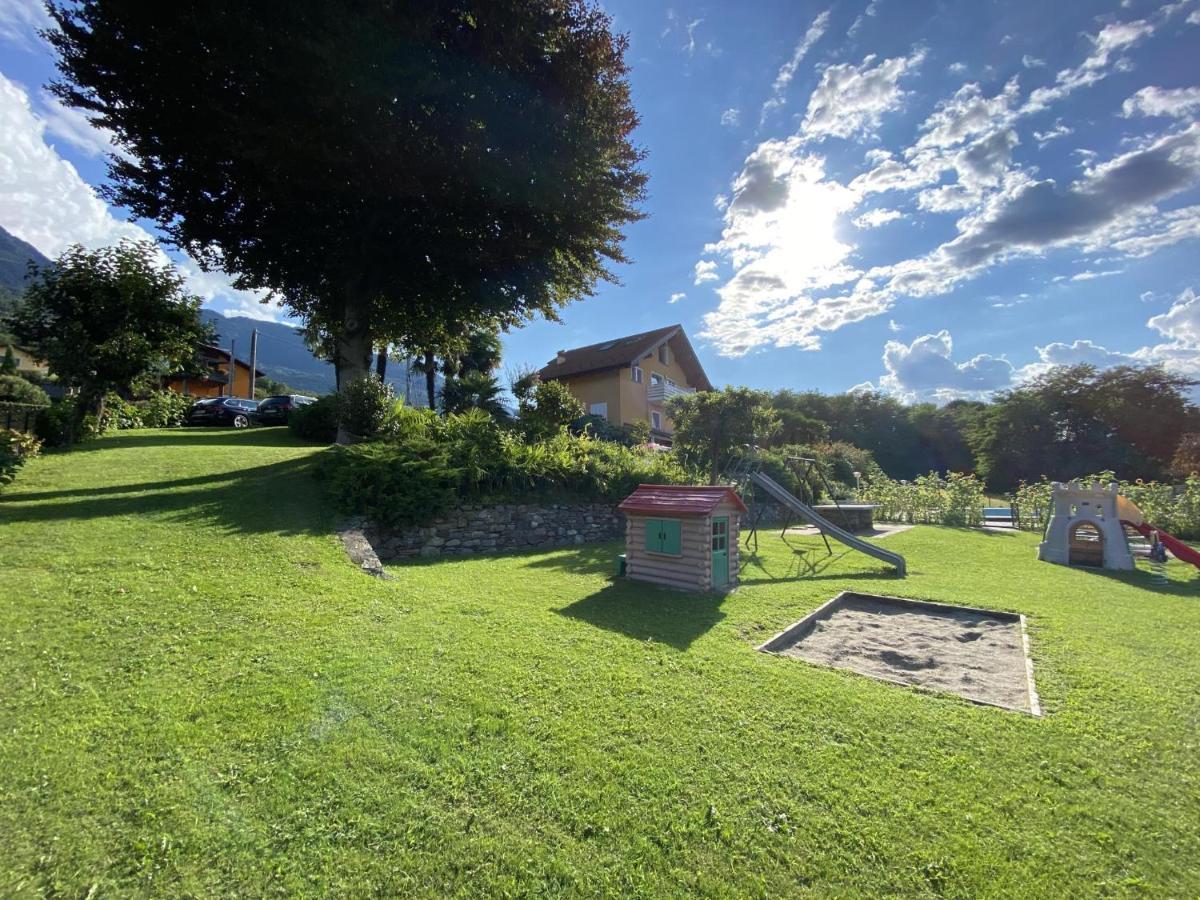 Bellavista A Garten Appartement Mit Pool 科利科 外观 照片